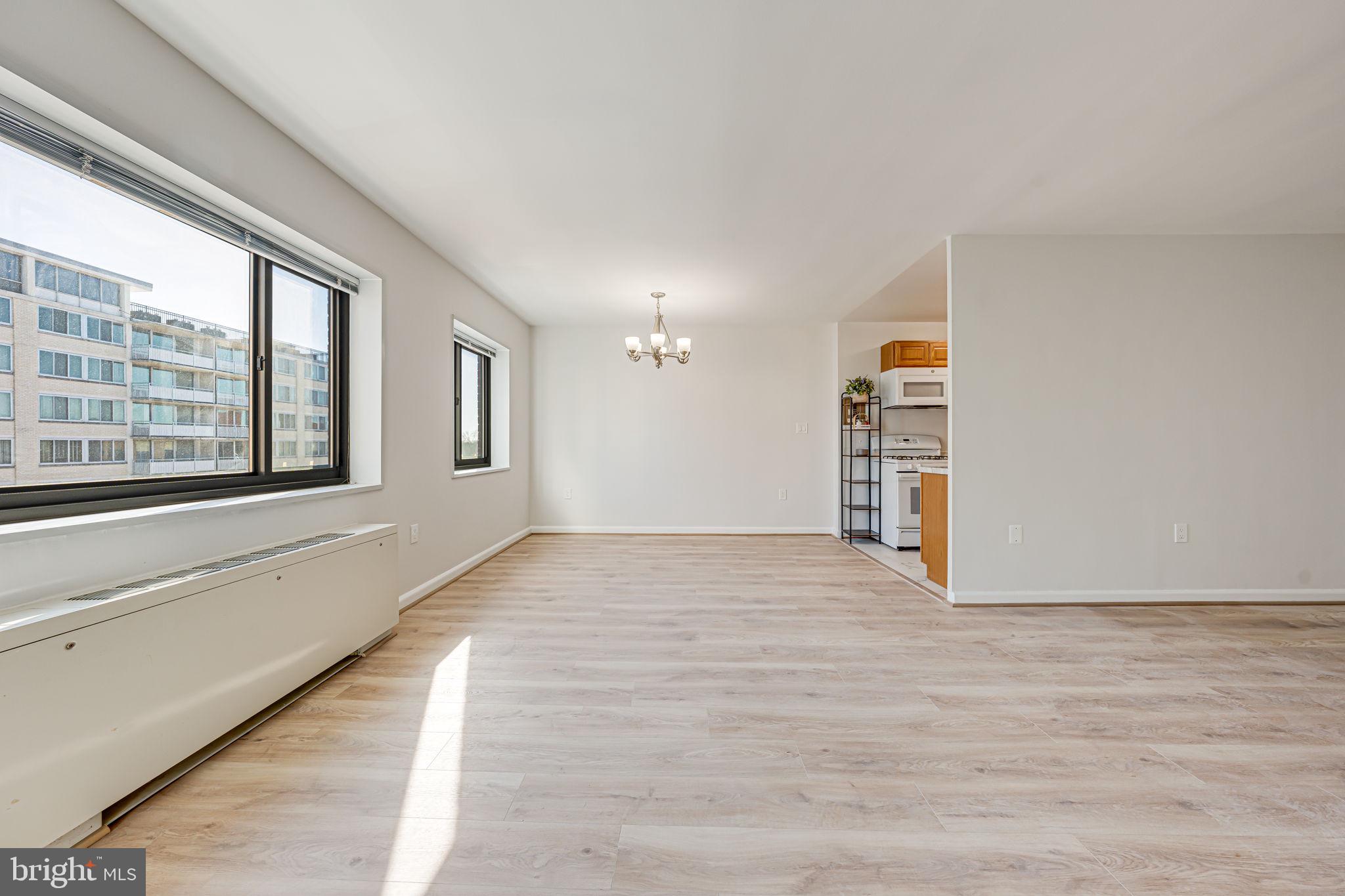 1200 South Arlington Ridge Road, Unit 714 Arlington, VA 22202 - Photo 19 of 24 a view of an empty room with a window