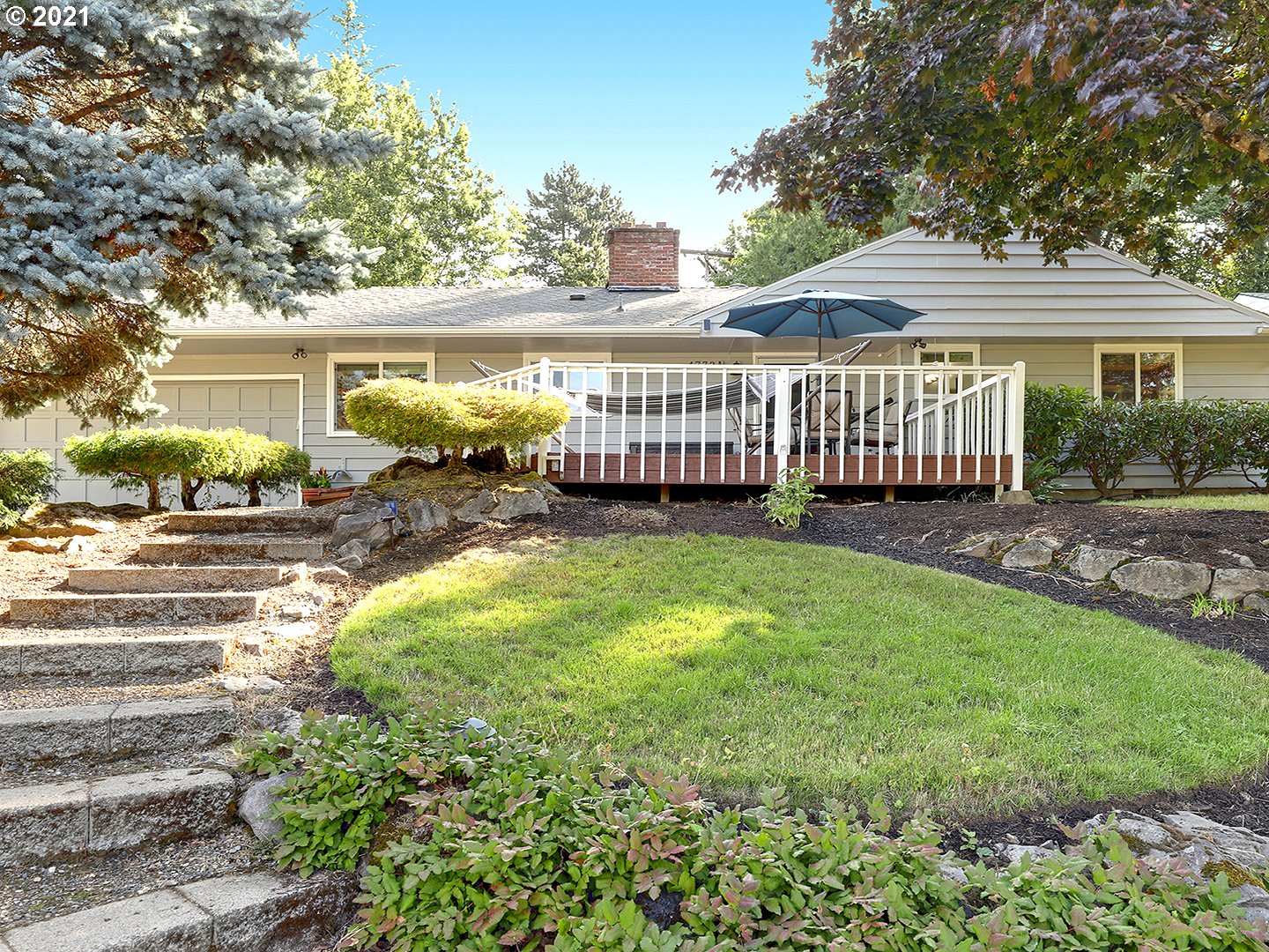 4772 Southwest 35th Place Portland, OR 97221 - Photo 1 of 26 Gallery Image 1
