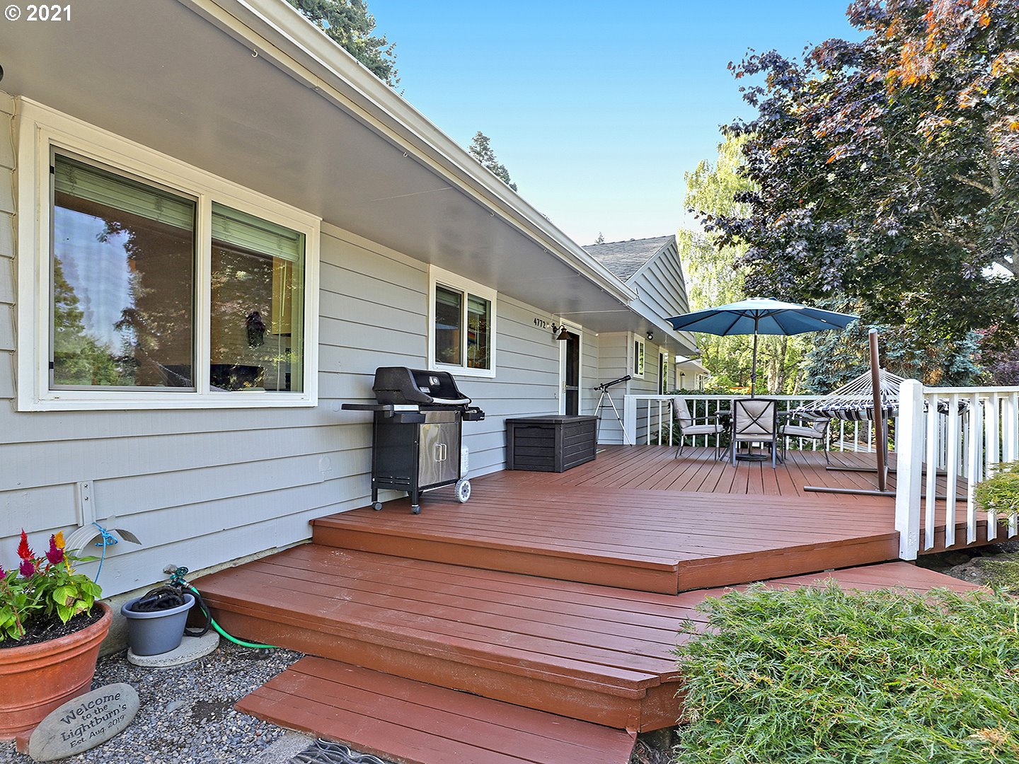 4772 Southwest 35th Place Portland, OR 97221 - Photo 2 of 26 Gallery Image 2