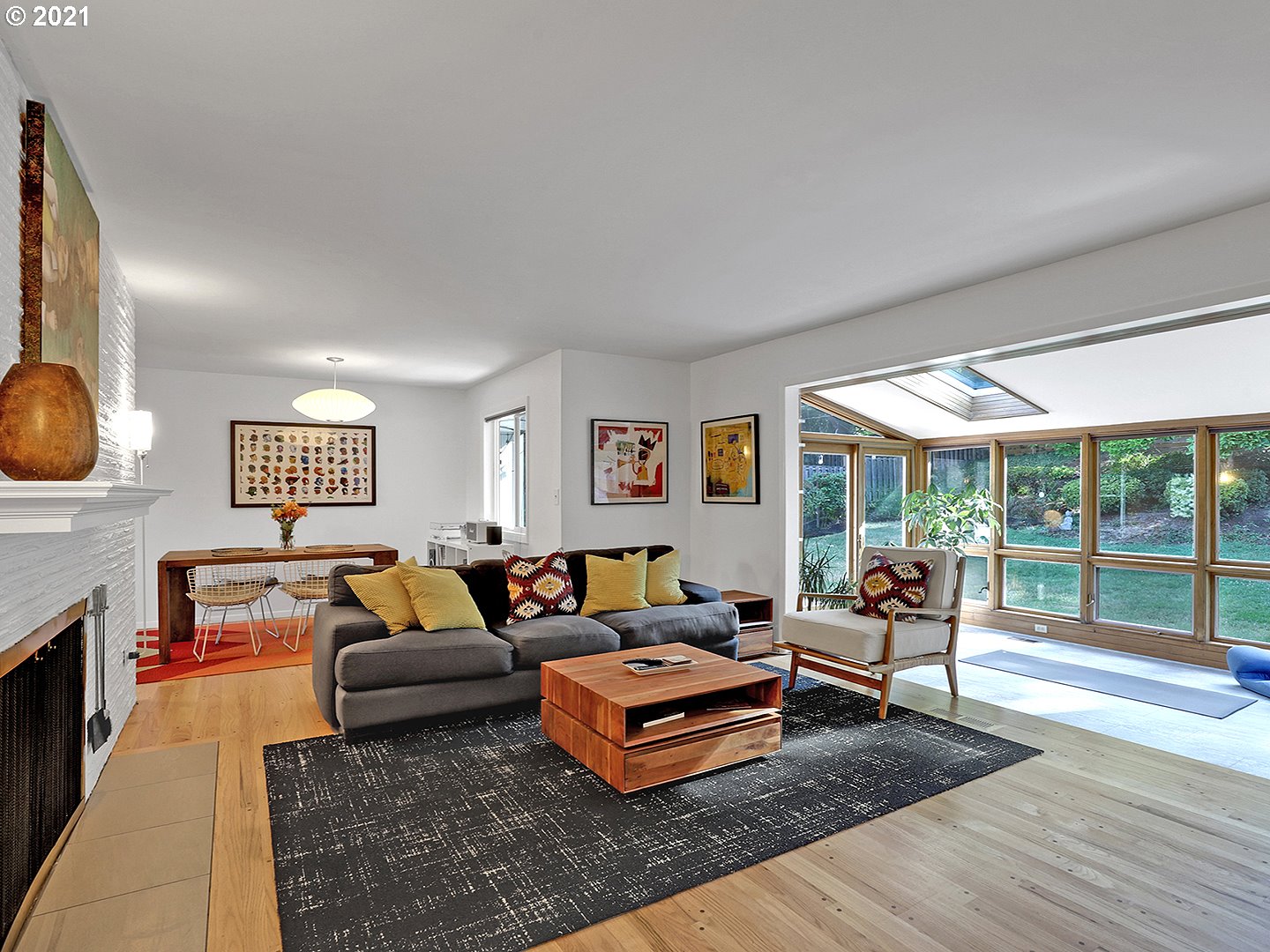 4772 Southwest 35th Place Portland, OR 97221 - Photo 4 of 26 Gallery Image 4