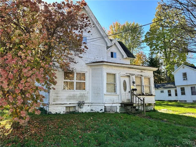 $39,900 | 614 Utica Street, Fulton, NY 13069