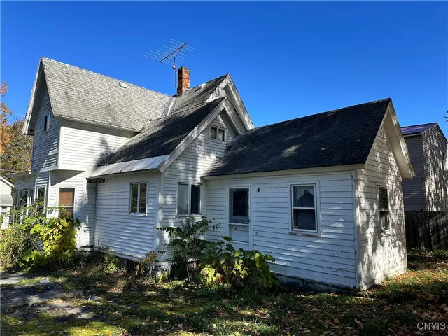 $39,900 | 614 Utica Street, Fulton, NY 13069