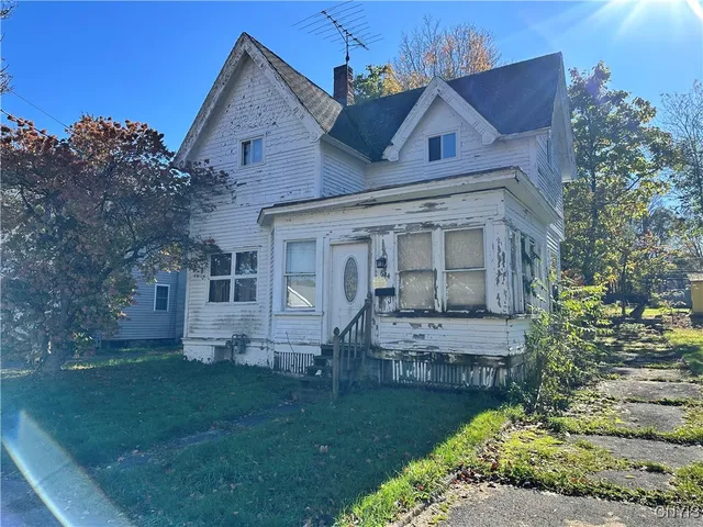 $39,900 | 614 Utica Street, Fulton, NY 13069