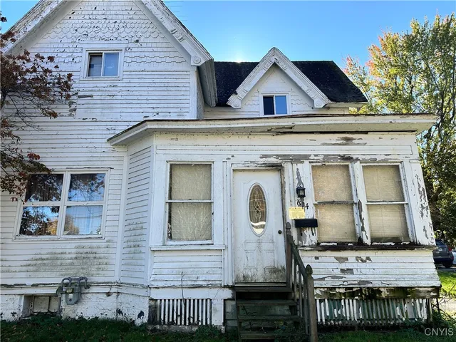 $39,900 | 614 Utica Street, Fulton, NY 13069