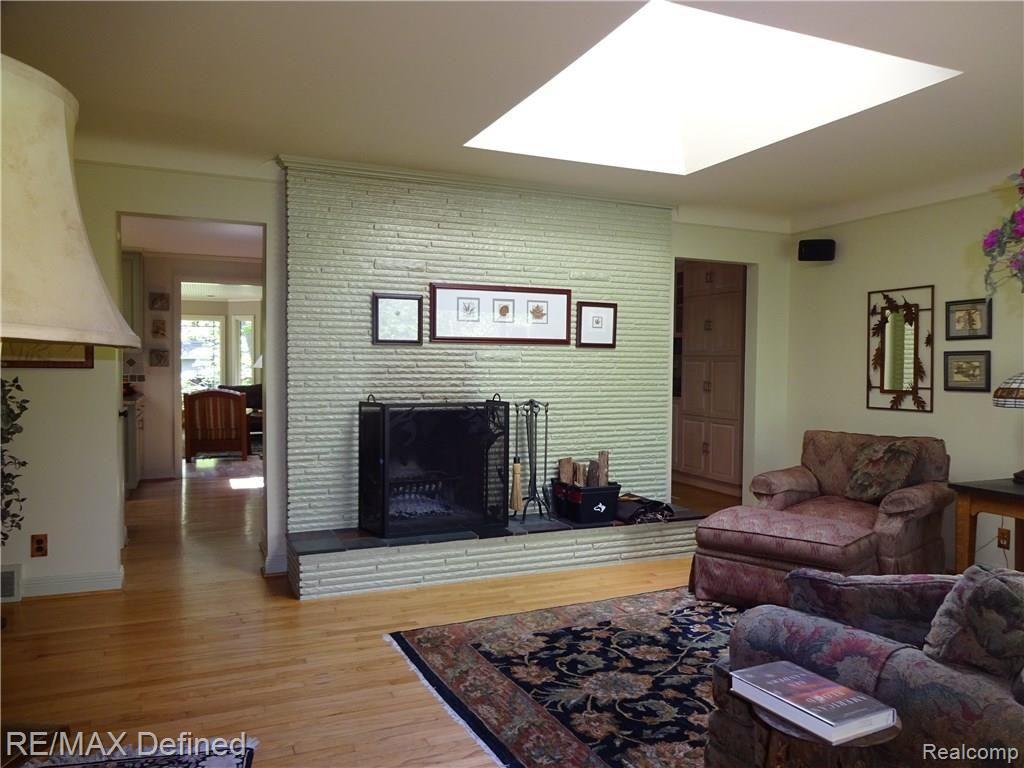 627 Charlesina Drive Rochester, MI 48306 - Photo 9 of 39 DSC01220 - Copy.JPG