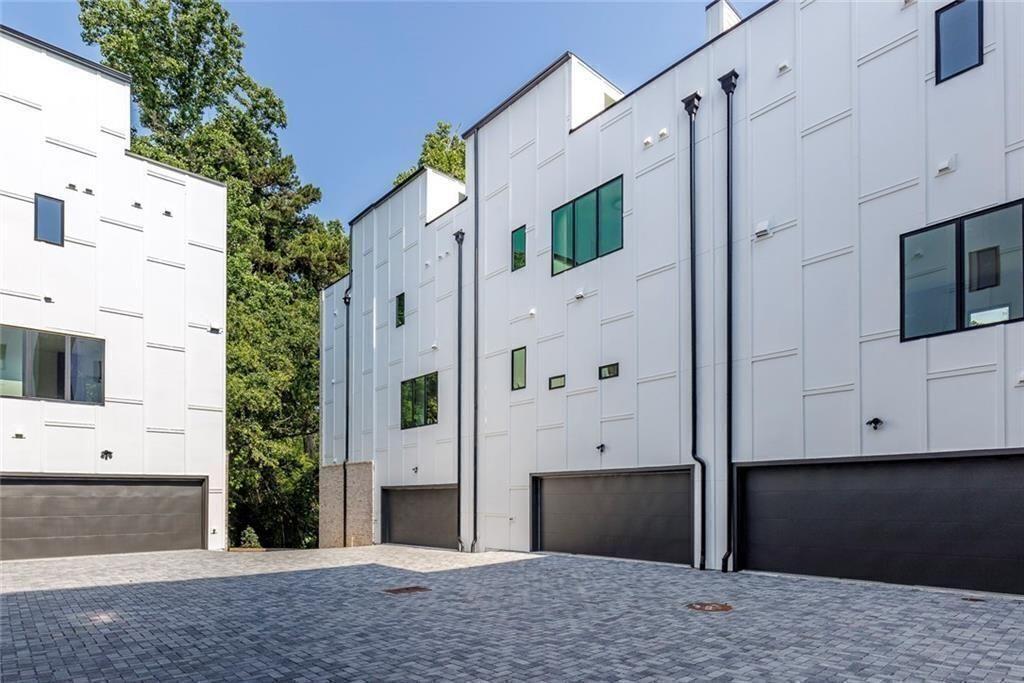 3960 Clairmont Road Chamblee, GA 30341 - Photo 40 of 63 a view of a entryway with white walls