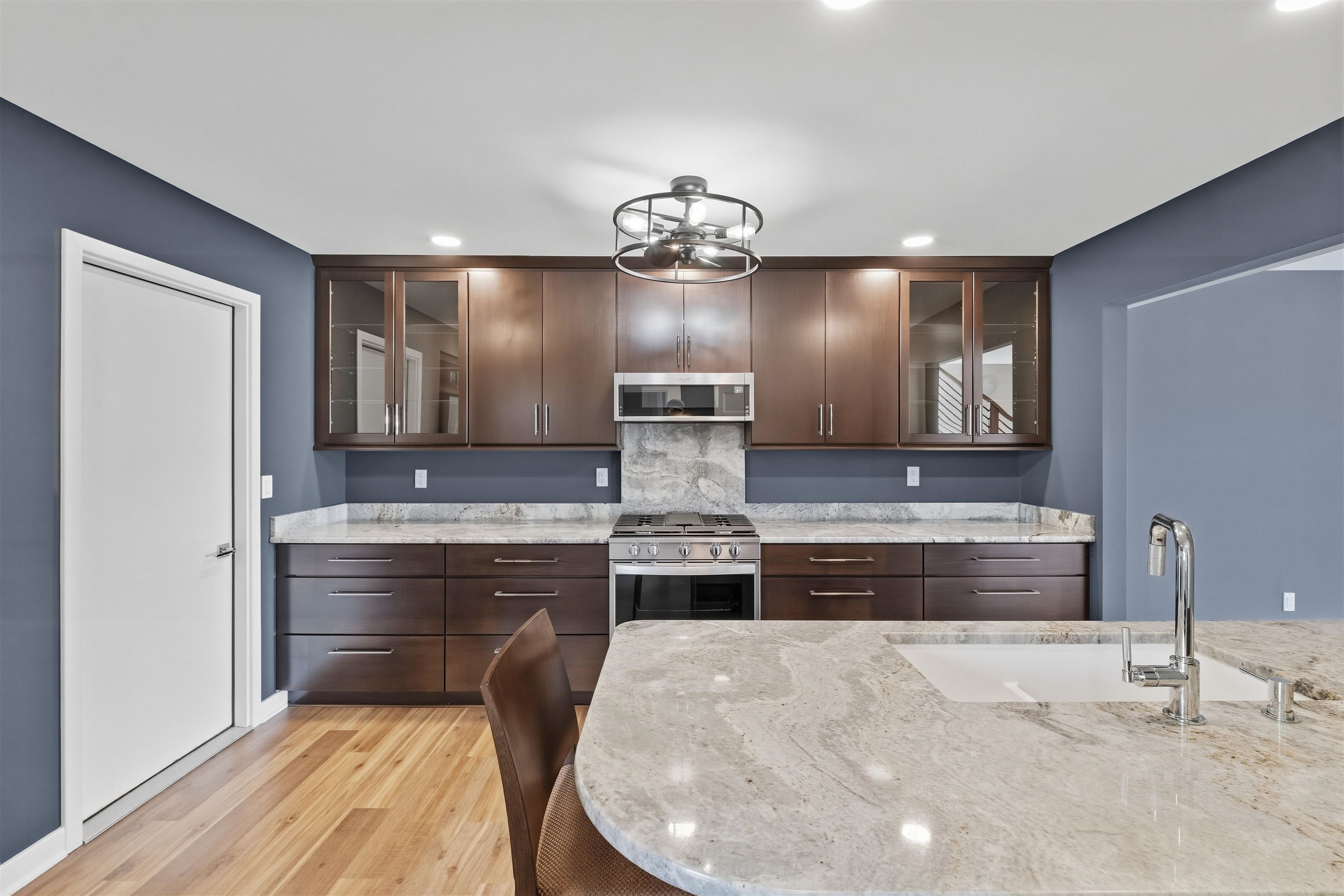 674 Summit Ridge Drive Milford, MI 48381 - Photo 4 of 32