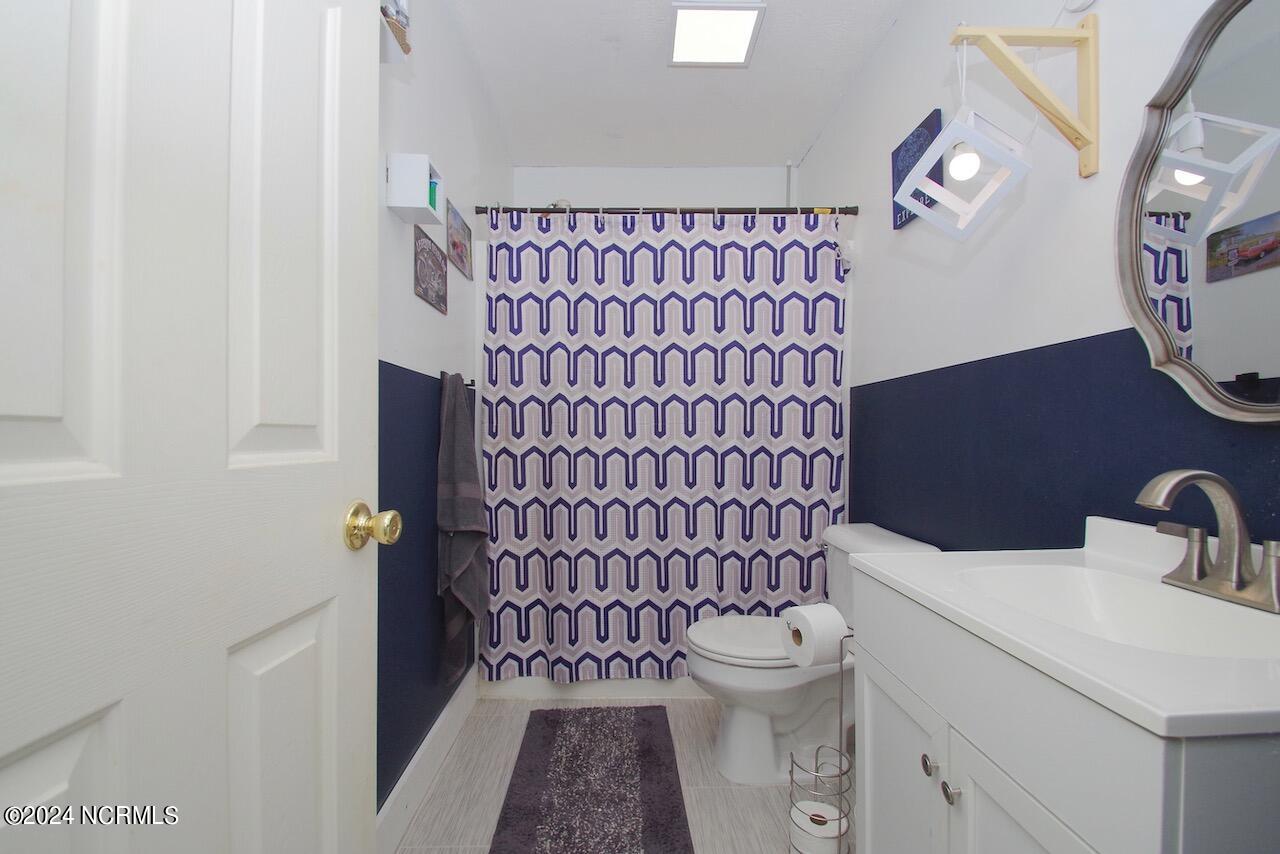 317 Foxhall Road Newport, NC 28570 - Photo 19 of 33 317 Foxhall Rd