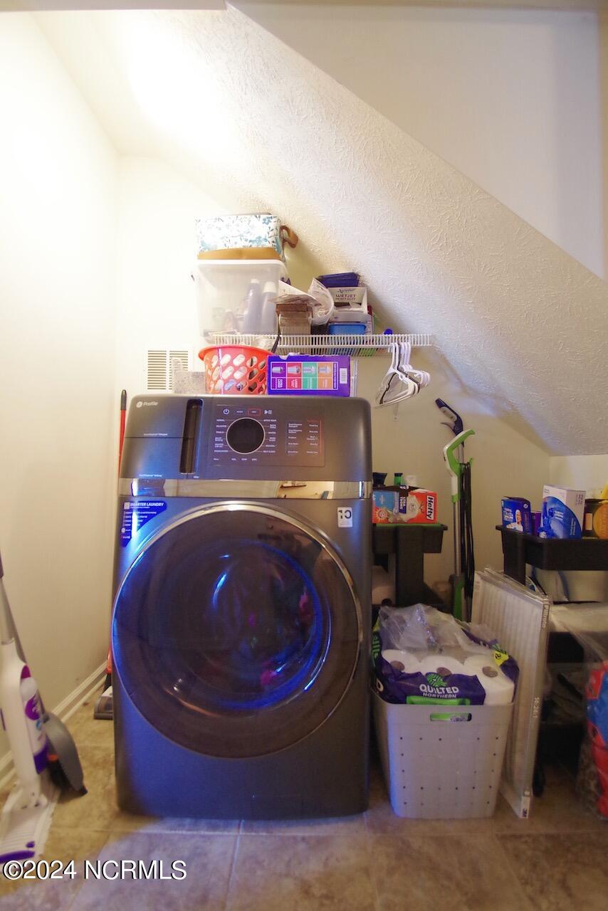 317 Foxhall Road Newport, NC 28570 - Photo 21 of 33 317 Foxhall Rd