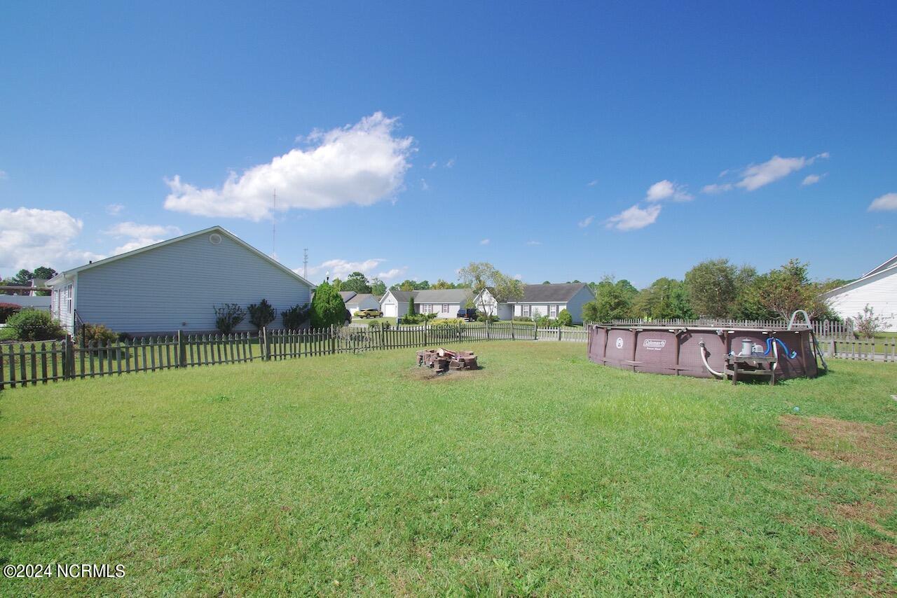 317 Foxhall Road Newport, NC 28570 - Photo 6 of 33 317 Foxhall Rd