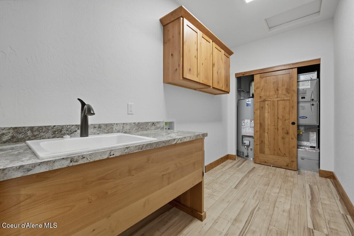12664 East Howard Road Athol, ID 83801 - Photo 24 of 40 Laundry Room