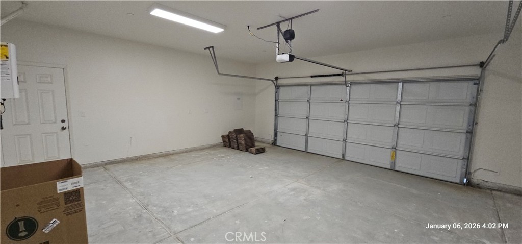 13485 Mesquite Road Whitewater, CA 92282 - Photo 8 of 8 a view of a garage
