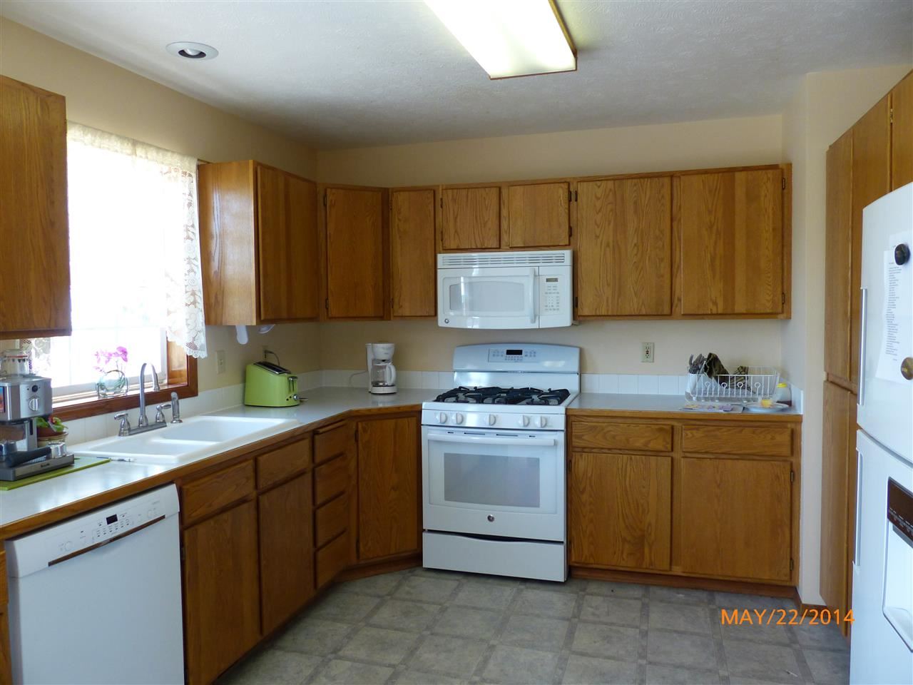 8410 South Cedar Road Spokane, WA 99224 - Photo 4 of 17