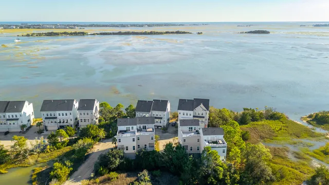 $1,395,000 | 1109 Studdingsail Lane, Charleston, SC 29412