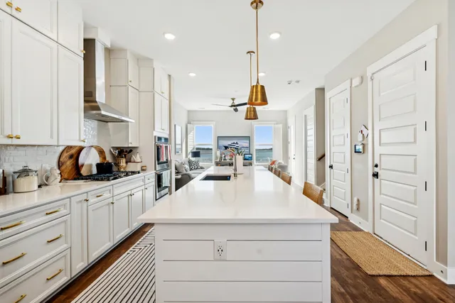 $1,395,000 | 1109 Studdingsail Lane, Charleston, SC 29412