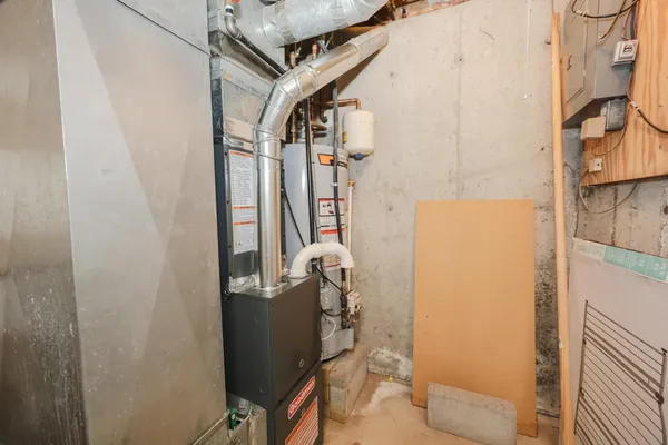 $2,400 | 5 Gleneagle Drive, Nashua, NH 03063