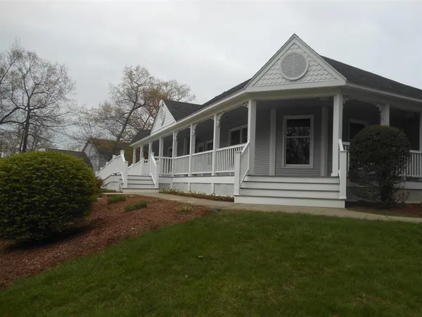 $2,400 | 5 Gleneagle Drive, Nashua, NH 03063