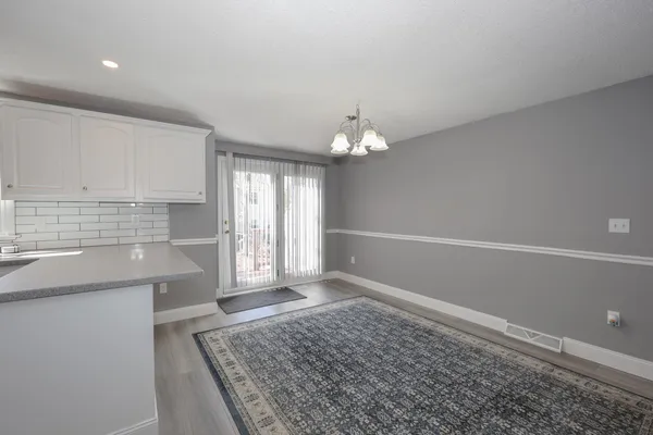 $2,400 | 5 Gleneagle Drive, Nashua, NH 03063