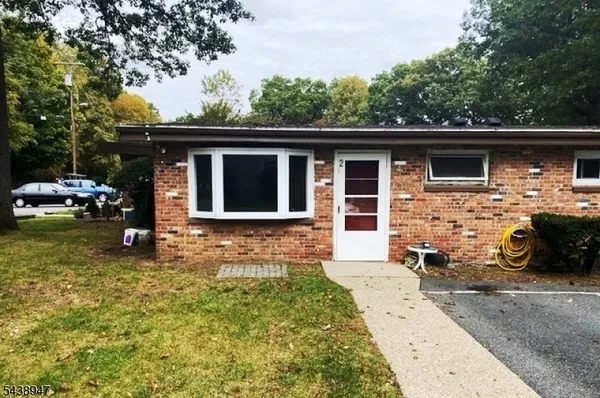 $1,895 | 29 Brady Boulevard, Unit 2, Lake Hopatcong, NJ 07849