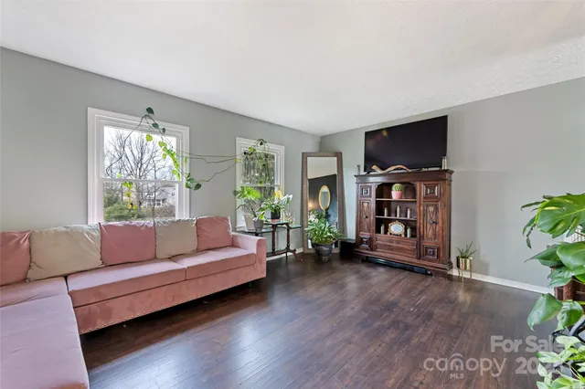 $435,000 | 144 Pinehaven Drive, Clyde, NC 28721