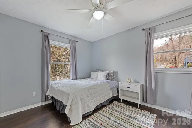 $425,000 | 144 Pinehaven Drive, Clyde, NC 28721