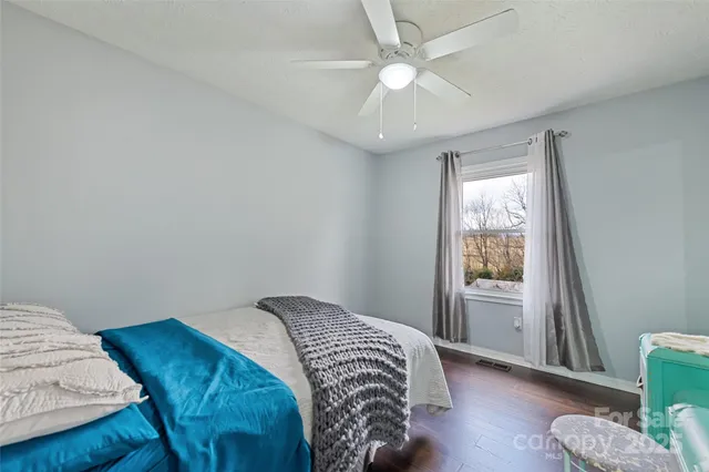 $435,000 | 144 Pinehaven Drive, Clyde, NC 28721