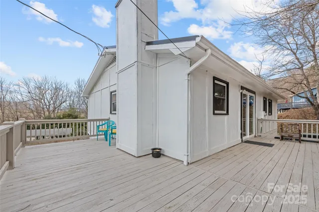 $435,000 | 144 Pinehaven Drive, Clyde, NC 28721