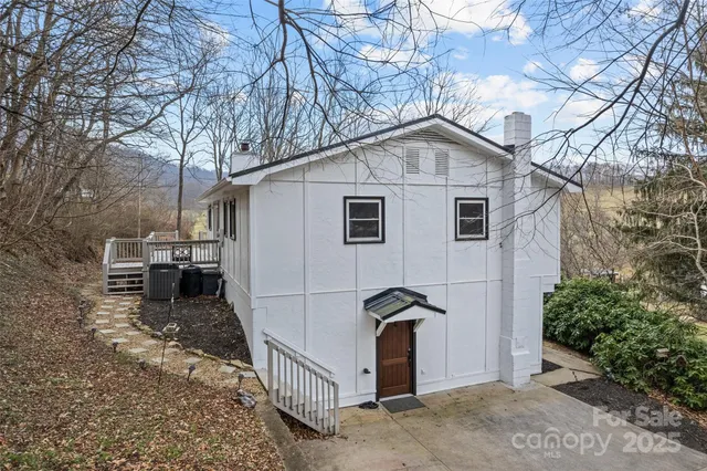 $435,000 | 144 Pinehaven Drive, Clyde, NC 28721