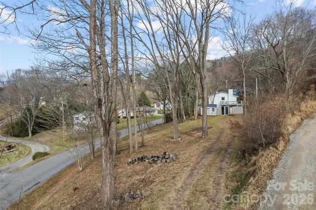 $425,000 | 144 Pinehaven Drive, Clyde, NC 28721