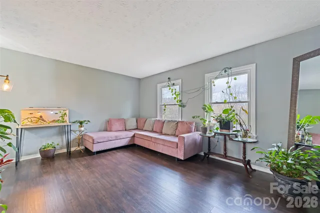 $425,000 | 144 Pinehaven Drive, Clyde, NC 28721