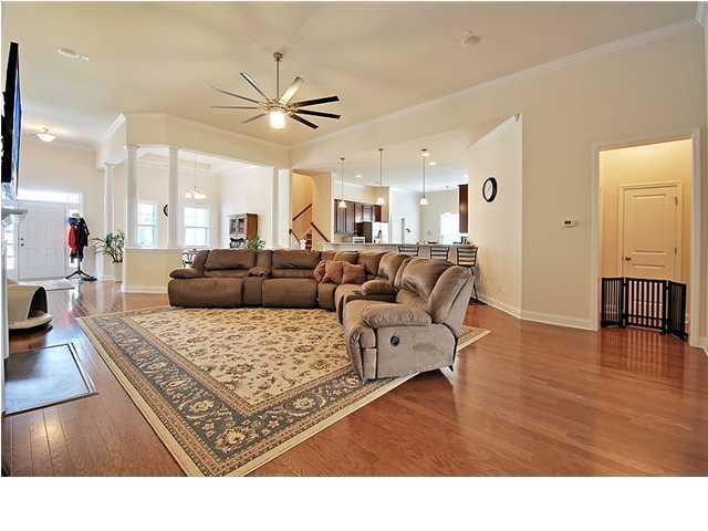 336 Decatur Drive Summerville, SC 29486 - Photo 3 of 22 20140825035308298482000000-o