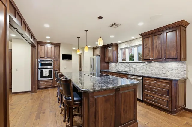 $835,000 | 445 Sierra Lane, Sacramento, CA 95864