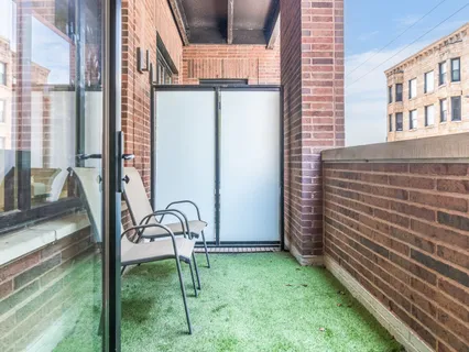 $1,250,000 | 313 South Racine Avenue, Unit 2B, Chicago, IL 60607