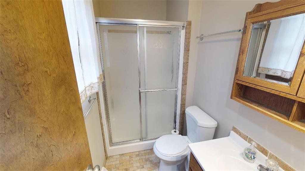104 England Street Butler, PA 16001 - Photo 14 of 21 Master Bath