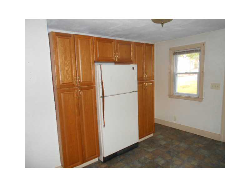62 Whipple Road Smithfield, RI 02917 - Photo 12 of 25 Kitchen.