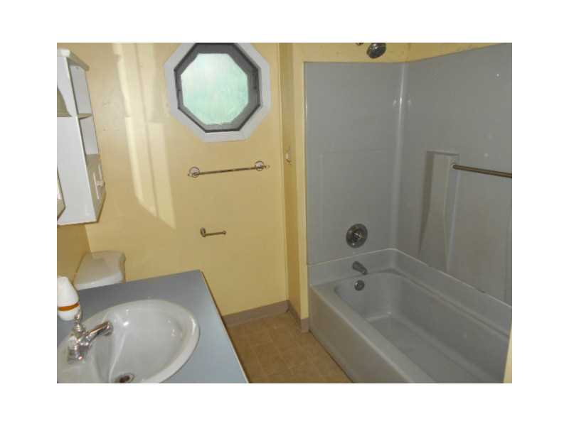 62 Whipple Road Smithfield, RI 02917 - Photo 14 of 25 Bathroom.