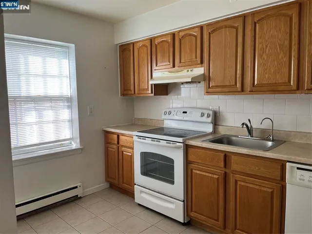 $2,200 | 206 A Lasalle Avenue, Hasbrouck Heights, NJ 07604