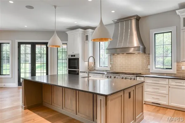 $3,089,000 | Tbb Tbb Ballas Ridge, Des Peres, MO 63131