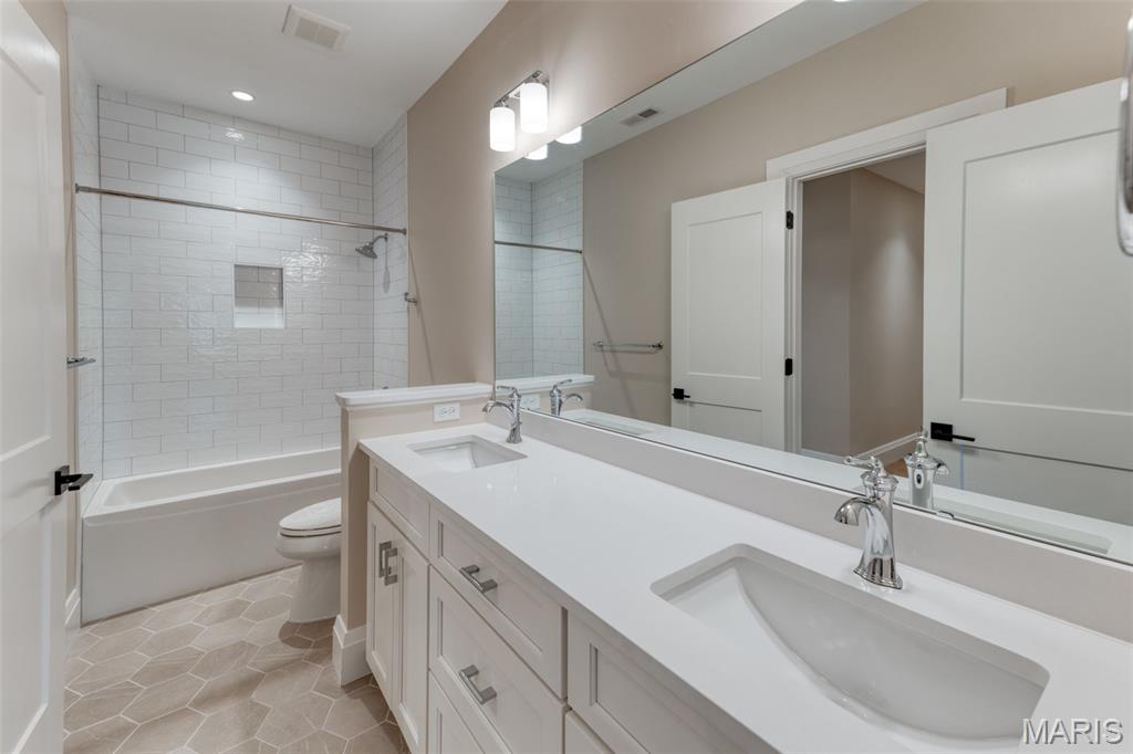 Tbb Tbb Ballas Ridge Des Peres, MO 63131 - Photo 30 of 38