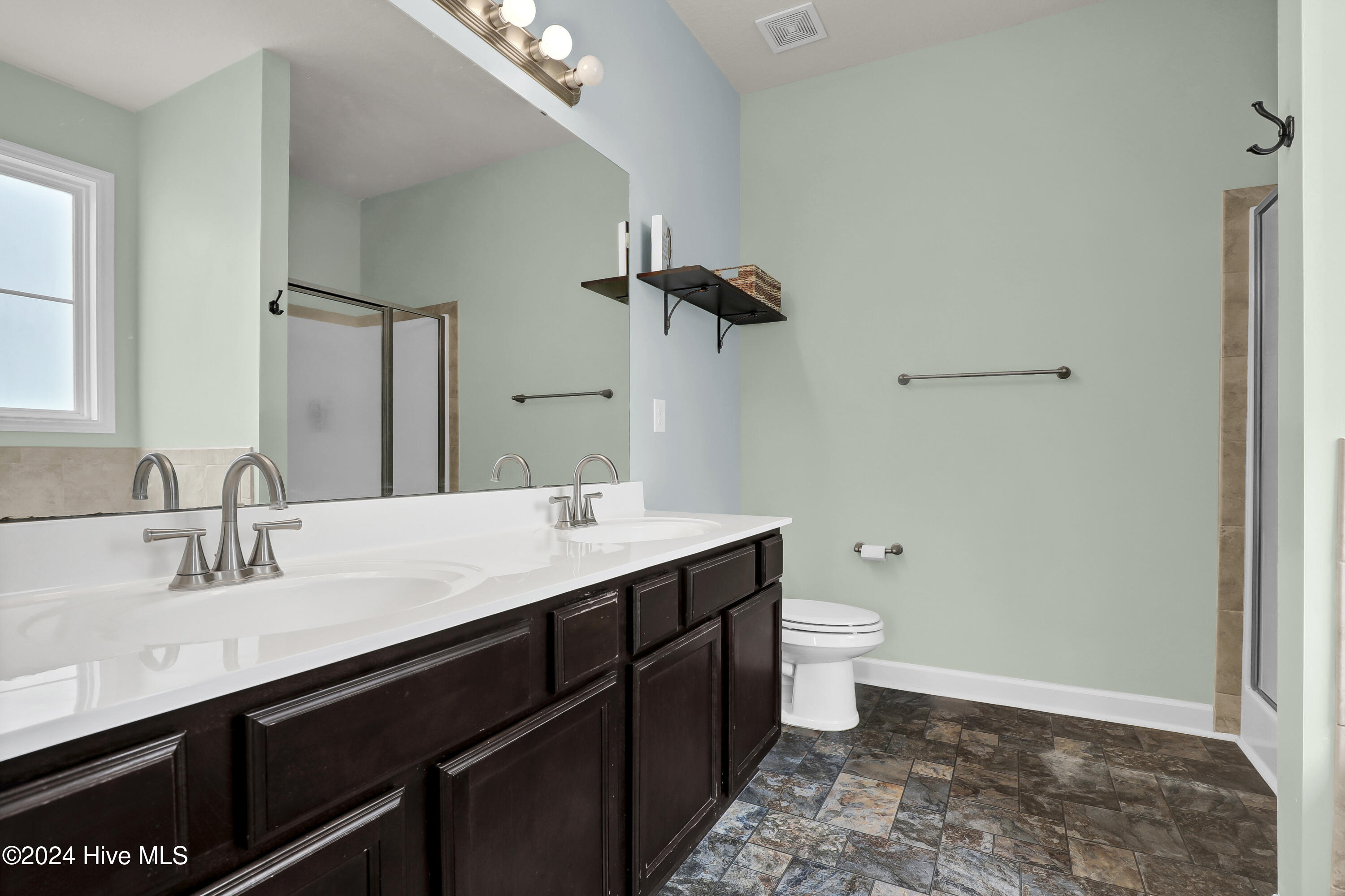 313 Frisco Way Holly Ridge, NC 28445 - Photo 19 of 45 Primary Bathroom