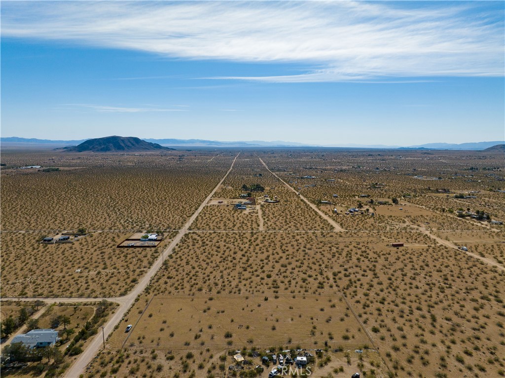 56785 Encantado Road Landers, CA 92285 - Photo 18 of 21