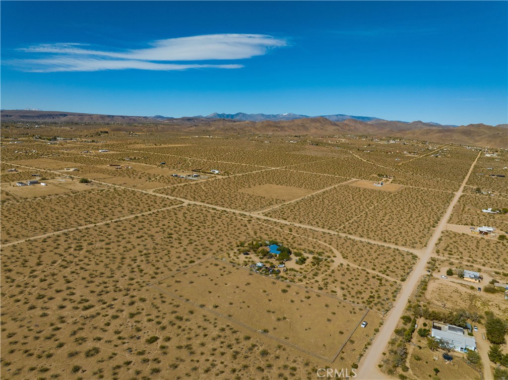 56785 Encantado Road Landers, CA 92285 - Photo 19 of 21 a view of an empty room