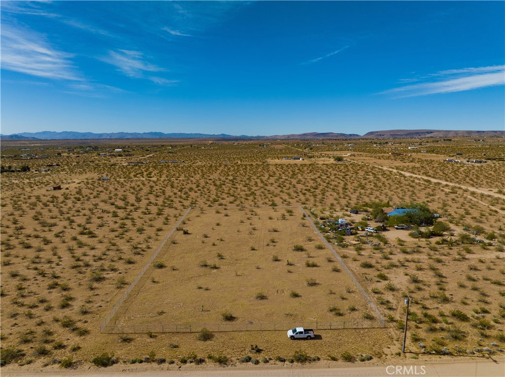 56785 Encantado Road Landers, CA 92285 - Photo 3 of 21 a view of city and ocean