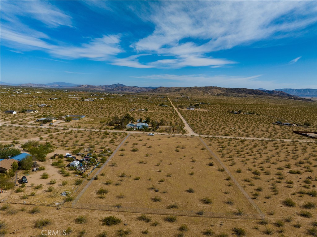 56785 Encantado Road Landers, CA 92285 - Photo 5 of 21 a view of a city