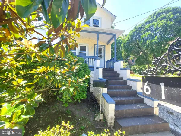 $1,550 | 611 60th Place, Fairmount Heights, MD 20743