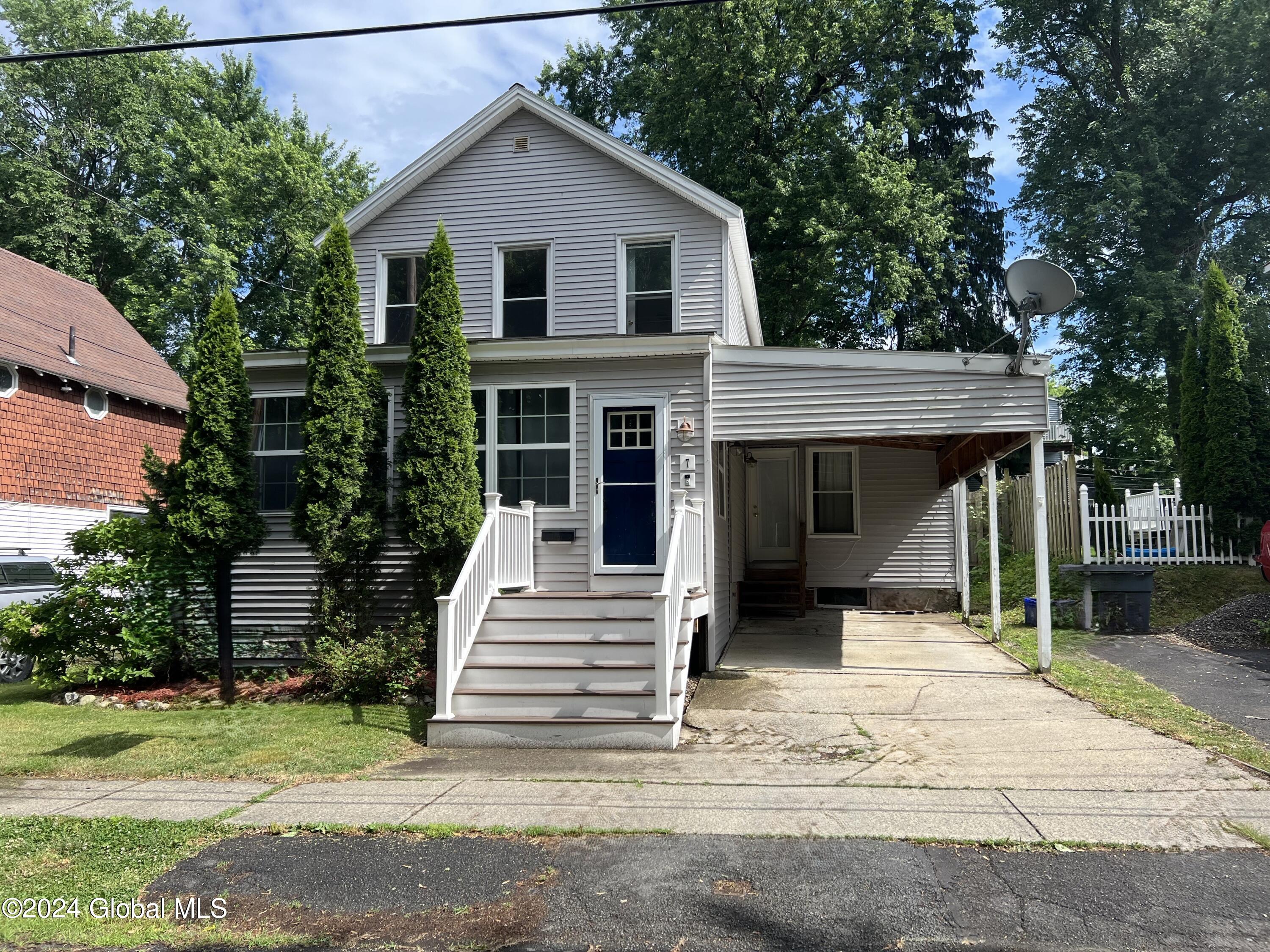 7 Patten Avenue Rensselaer, NY 12144 - Photo 1 of 21 IMG_5042