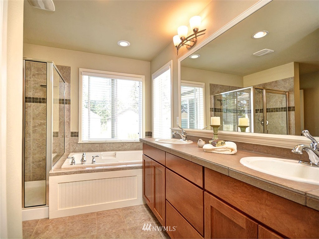 3523 181st Place Southeast Bothell, WA 98012 - Photo 7 of 13