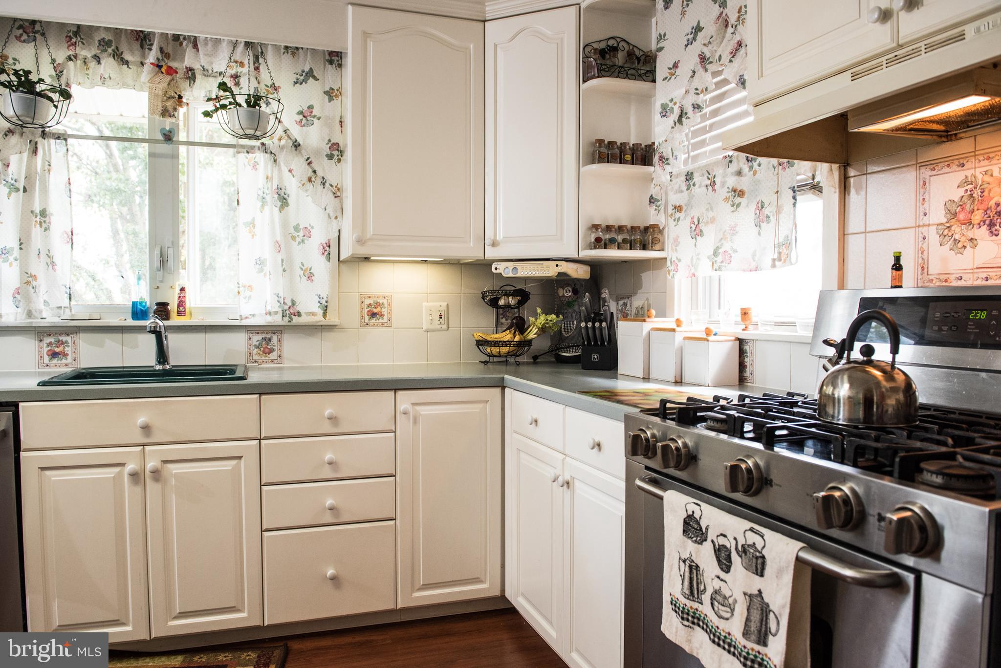 7205 Dungan Road Philadelphia, PA 19111 - Photo 14 of 55