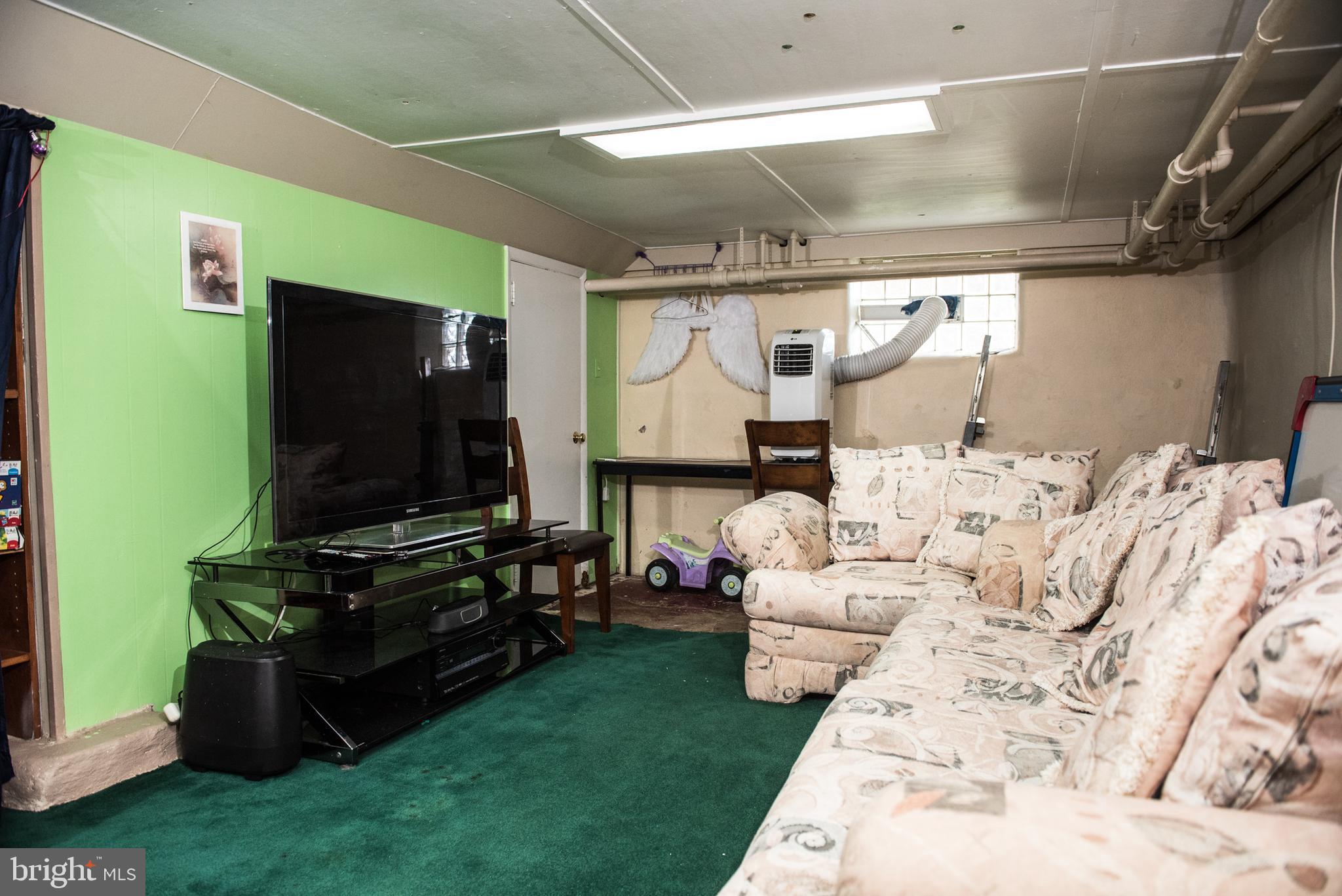 7205 Dungan Road Philadelphia, PA 19111 - Photo 28 of 55