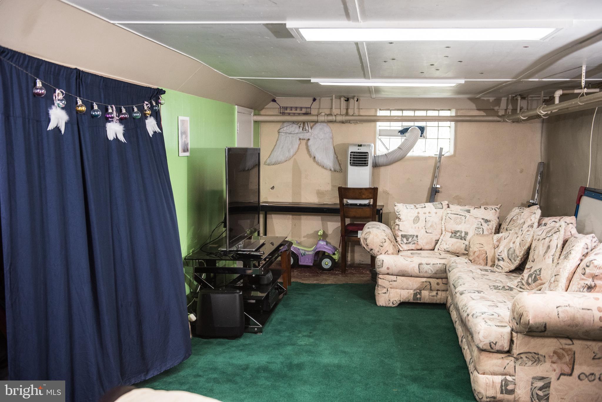 7205 Dungan Road Philadelphia, PA 19111 - Photo 30 of 55